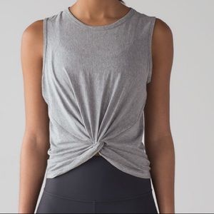 Lululemon Crecent Tank Heathered Med Grey 8